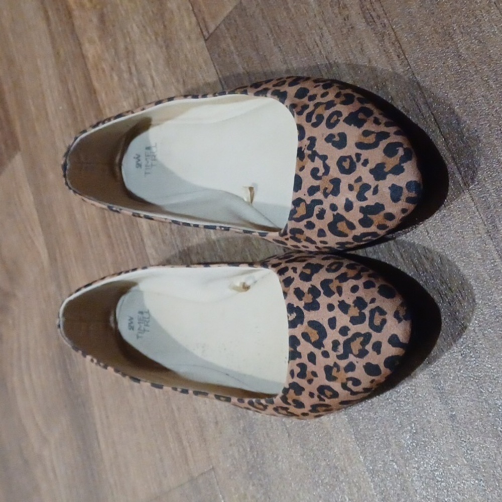 Time and tru cheetah Flats size 9W
